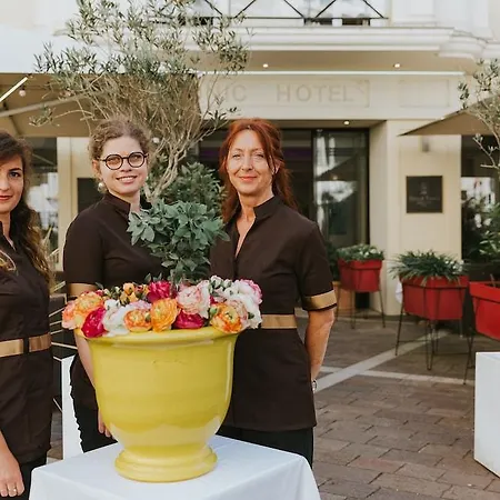 Hotel Grand Tonic & Nuxe 4*