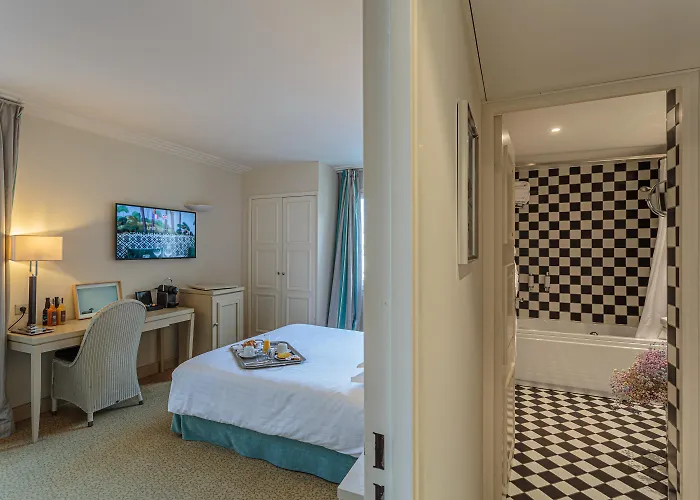 Grand Tonic & Nuxe Біарріц