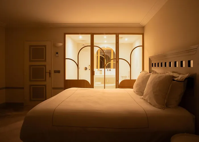 Grand Tonic & Nuxe 4* Біарріц