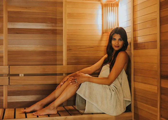 Готель Grand Tonic & Nuxe 4*