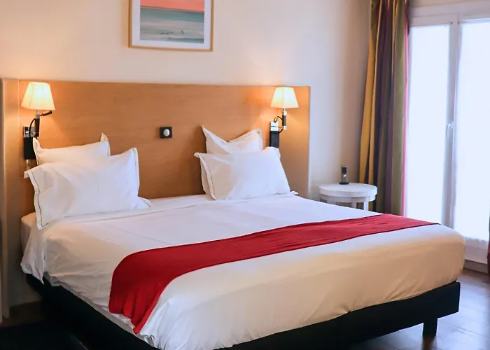 Grand Tonic & Nuxe 4* Біарріц