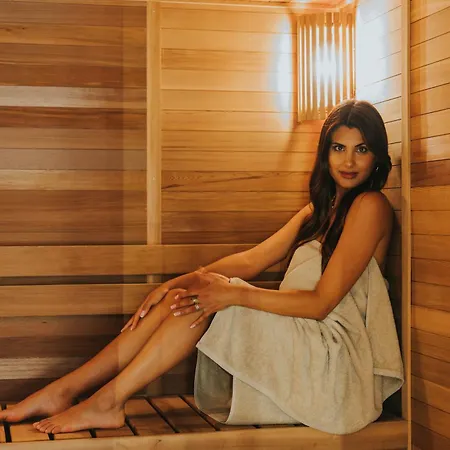 Hotell Grand Tonic & Nuxe 4*