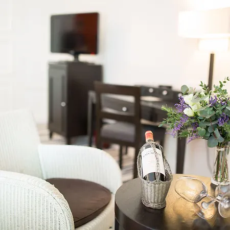 Hotell Grand Tonic & Nuxe Biarritz