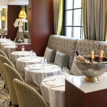 Grand Tonic & Nuxe 4* بياريتز