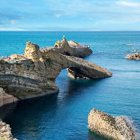 Grand Tonic & Nuxe Biarritz