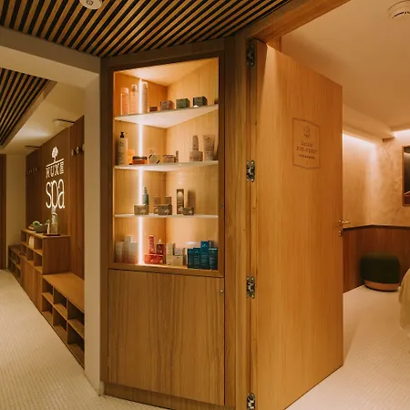 Hotel Grand Tonic & Nuxe