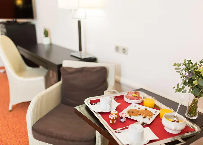 Grand Tonic & Nuxe Hotel 4*