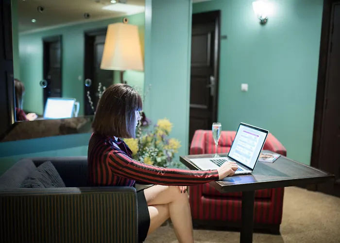 Grand Tonic & Nuxe Biarritz